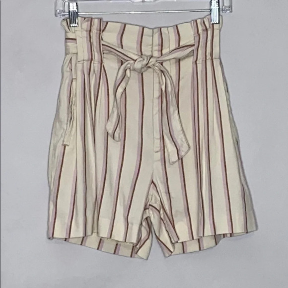 Anthropologie Edisto Paper Bag Waist Short… - Picture 2 of 9
